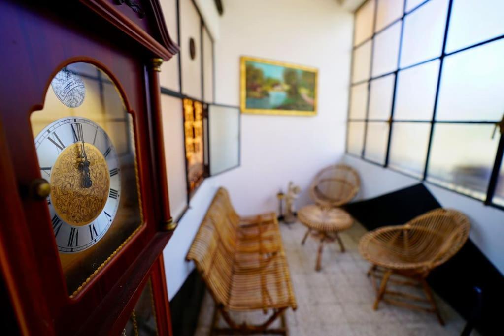 Apartment Nine Stops From The Colosseum Rom